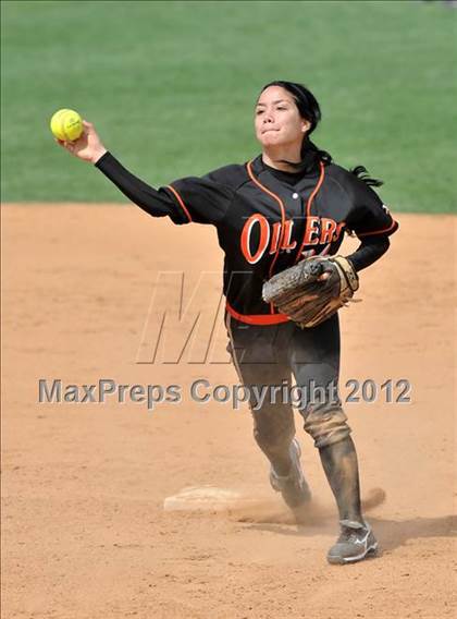 Thumbnail 1 in Huntington Beach vs Irvine (Timberwolf Classic) photogallery.