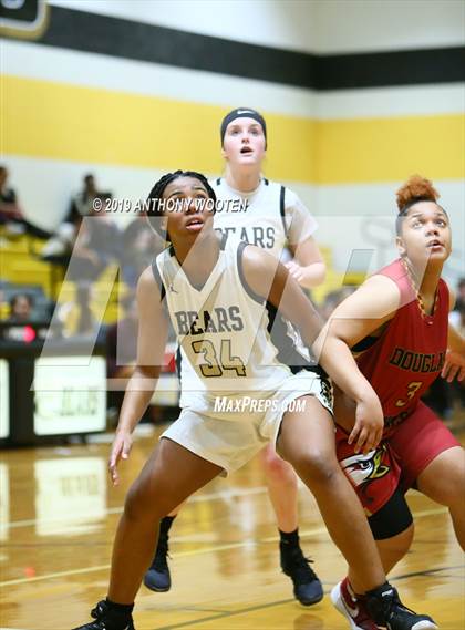 Thumbnail 3 in Gray's Creek vs. Douglas Byrd photogallery.