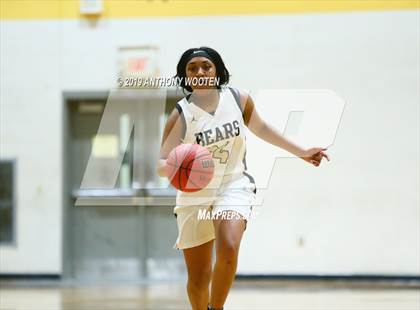 Thumbnail 2 in Gray's Creek vs. Douglas Byrd photogallery.