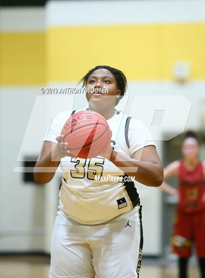 Thumbnail 2 in Gray's Creek vs. Douglas Byrd photogallery.