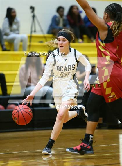 Thumbnail 2 in Gray's Creek vs. Douglas Byrd photogallery.