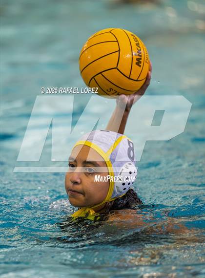 Thumbnail 2 in Caney Creek vs. Eisenhower (Davis WP Tournament) photogallery.