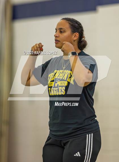 Thumbnail 3 in Caney Creek vs. Eisenhower (Davis WP Tournament) photogallery.