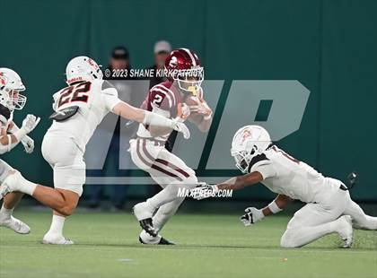 Thumbnail 2 in Red Oak vs Aledo ( 5A Div 1 Regional Semifinal) photogallery.