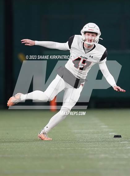 Thumbnail 1 in Red Oak vs Aledo ( 5A Div 1 Regional Semifinal) photogallery.