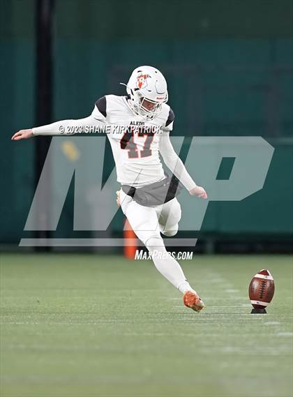 Thumbnail 2 in Red Oak vs Aledo ( 5A Div 1 Regional Semifinal) photogallery.