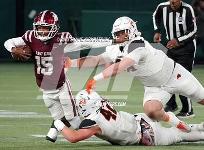 Thumbnail 2 in Red Oak vs Aledo ( 5A Div 1 Regional Semifinal) photogallery.