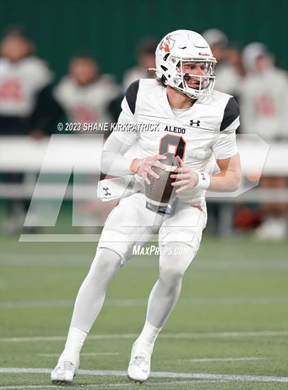 Thumbnail 3 in Red Oak vs Aledo ( 5A Div 1 Regional Semifinal) photogallery.