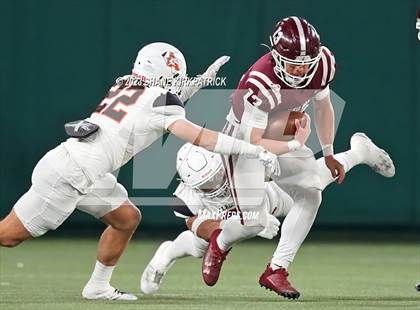 Thumbnail 1 in Red Oak vs Aledo ( 5A Div 1 Regional Semifinal) photogallery.