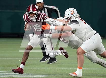 Thumbnail 2 in Red Oak vs Aledo ( 5A Div 1 Regional Semifinal) photogallery.