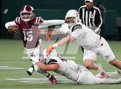 Thumbnail 1 in Red Oak vs Aledo ( 5A Div 1 Regional Semifinal) photogallery.
