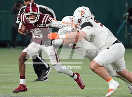 Thumbnail 1 in Red Oak vs Aledo ( 5A Div 1 Regional Semifinal) photogallery.