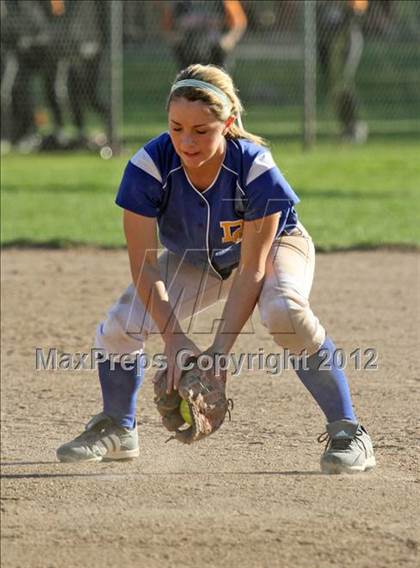 Thumbnail 3 in Del Campo vs. Rocklin (Victory Pre-Season T.O.C.) photogallery.
