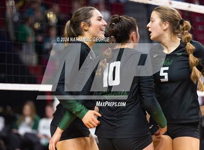 Thumbnail 2 in Lincoln Southwest vs. Millard West (NSAA Class A Quarterfinal) photogallery.