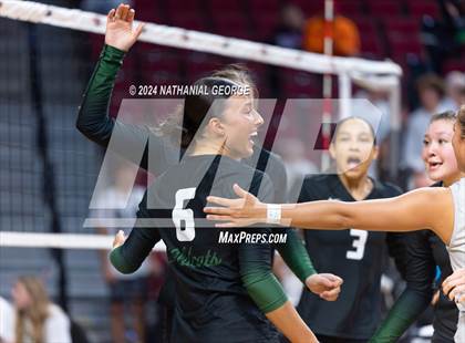 Thumbnail 3 in Lincoln Southwest vs. Millard West (NSAA Class A Quarterfinal) photogallery.