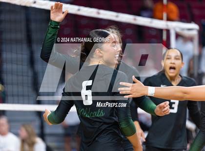 Thumbnail 2 in Lincoln Southwest vs. Millard West (NSAA Class A Quarterfinal) photogallery.