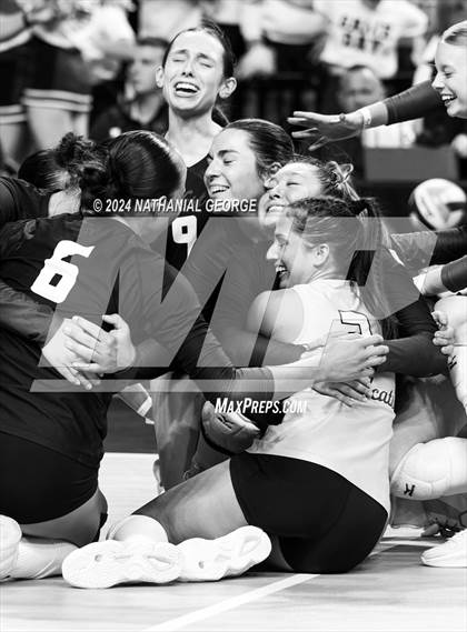 Thumbnail 3 in Lincoln Southwest vs. Millard West (NSAA Class A Quarterfinal) photogallery.