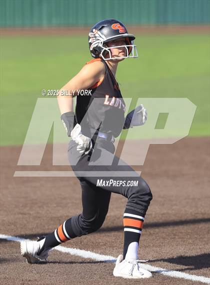 Thumbnail 3 in Grand Saline vs Winona photogallery.