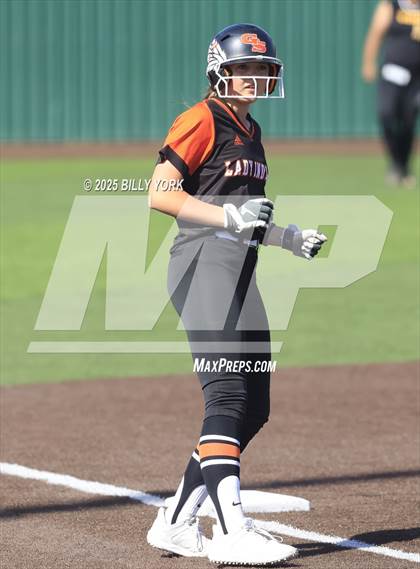 Thumbnail 2 in Grand Saline vs Winona photogallery.