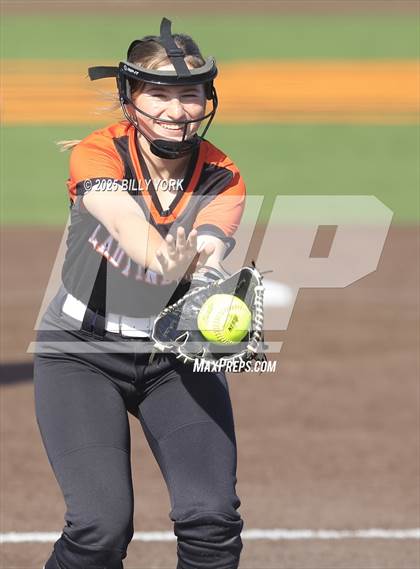 Thumbnail 1 in Grand Saline vs Winona photogallery.