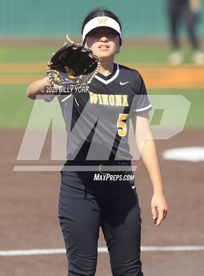 Thumbnail 2 in Grand Saline vs Winona photogallery.