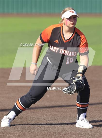 Thumbnail 3 in Grand Saline vs Winona photogallery.