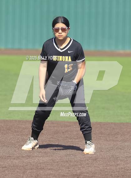 Thumbnail 2 in Grand Saline vs Winona photogallery.