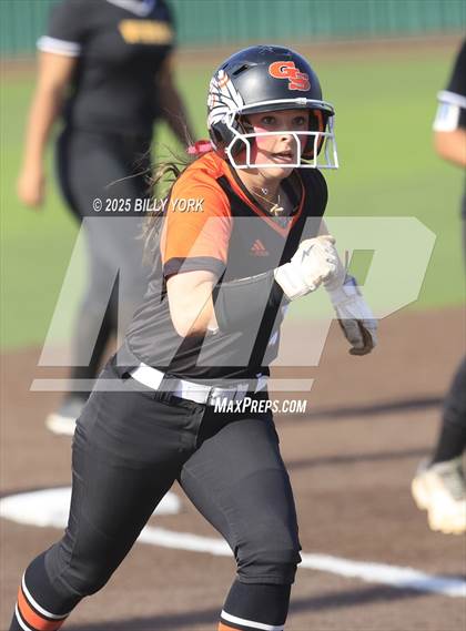 Thumbnail 3 in Grand Saline vs Winona photogallery.