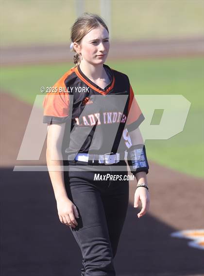 Thumbnail 3 in Grand Saline vs Winona photogallery.