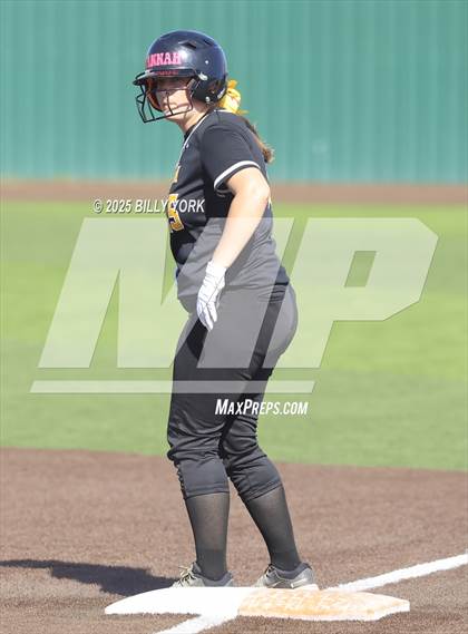 Thumbnail 1 in Grand Saline vs Winona photogallery.