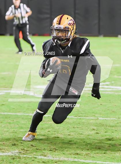Thumbnail 2 in Mountain Pointe vs. Chandler (AIA 6A Final) photogallery.