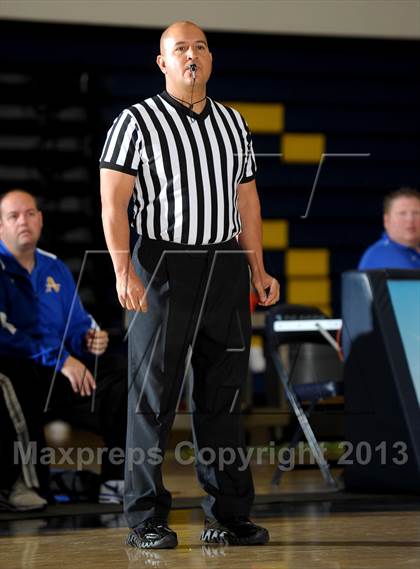 Thumbnail 3 in Bishop Amat vs. Citrus Valley (I Have a Dream Classic) photogallery.