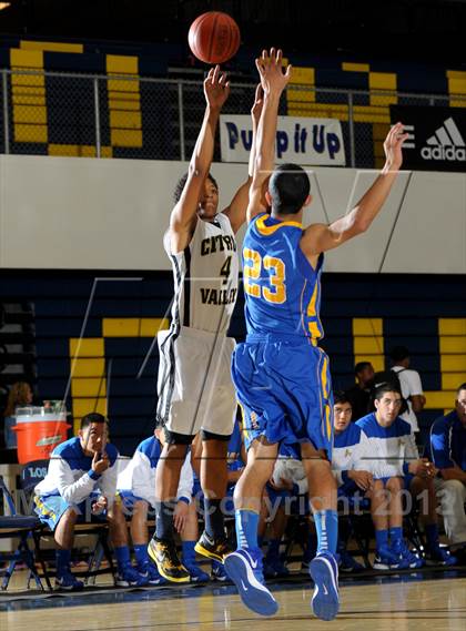 Thumbnail 2 in Bishop Amat vs. Citrus Valley (I Have a Dream Classic) photogallery.