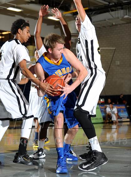 Thumbnail 1 in Bishop Amat vs. Citrus Valley (I Have a Dream Classic) photogallery.