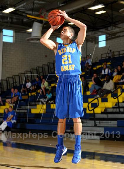 Thumbnail 2 in Bishop Amat vs. Citrus Valley (I Have a Dream Classic) photogallery.