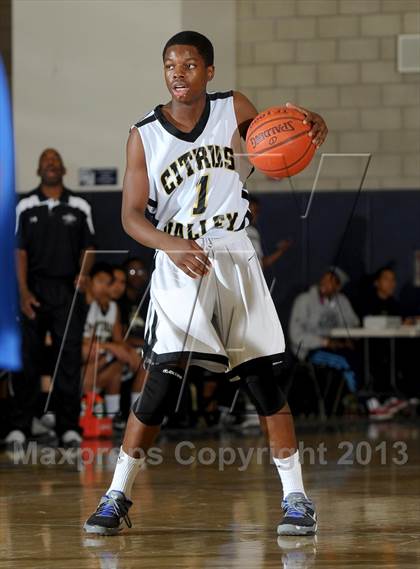Thumbnail 1 in Bishop Amat vs. Citrus Valley (I Have a Dream Classic) photogallery.