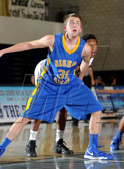 Thumbnail 3 in Bishop Amat vs. Citrus Valley (I Have a Dream Classic) photogallery.