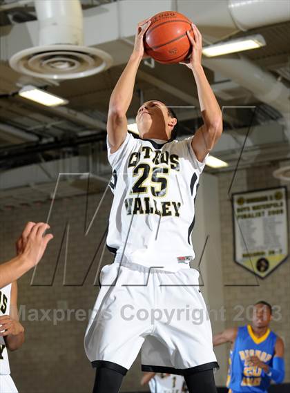 Thumbnail 1 in Bishop Amat vs. Citrus Valley (I Have a Dream Classic) photogallery.