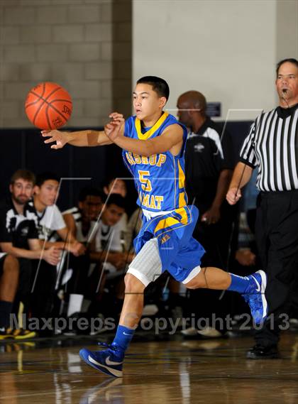Thumbnail 3 in Bishop Amat vs. Citrus Valley (I Have a Dream Classic) photogallery.