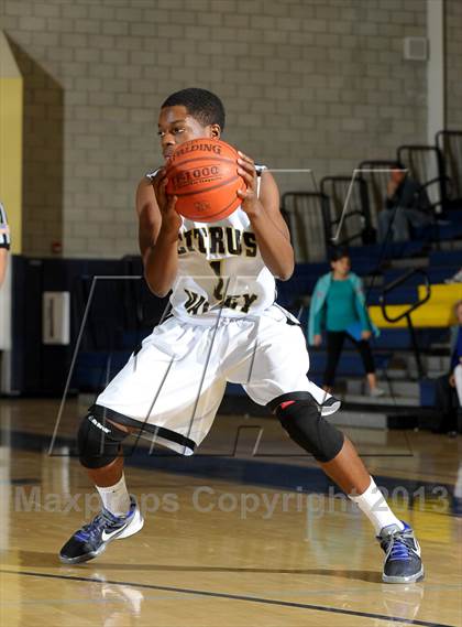 Thumbnail 2 in Bishop Amat vs. Citrus Valley (I Have a Dream Classic) photogallery.