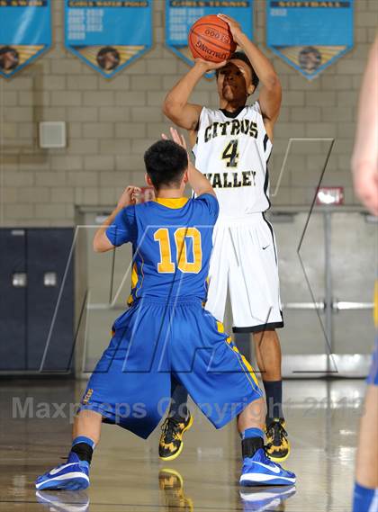 Thumbnail 1 in Bishop Amat vs. Citrus Valley (I Have a Dream Classic) photogallery.