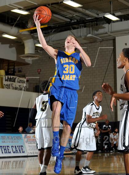 Thumbnail 3 in Bishop Amat vs. Citrus Valley (I Have a Dream Classic) photogallery.