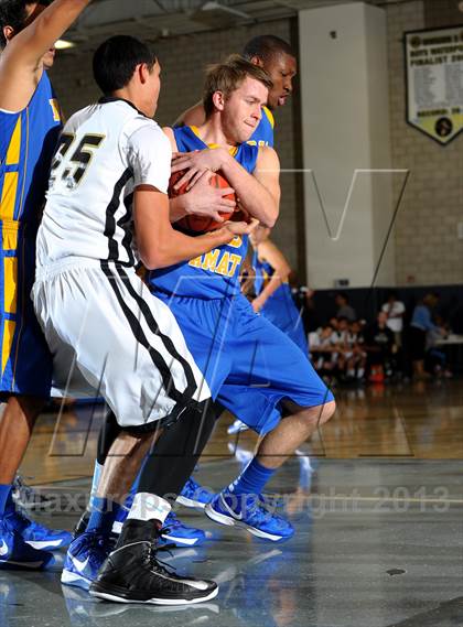 Thumbnail 3 in Bishop Amat vs. Citrus Valley (I Have a Dream Classic) photogallery.