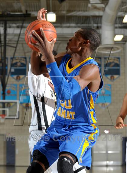 Thumbnail 1 in Bishop Amat vs. Citrus Valley (I Have a Dream Classic) photogallery.