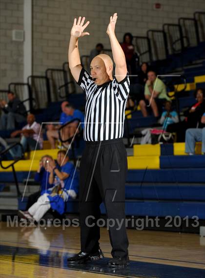 Thumbnail 2 in Bishop Amat vs. Citrus Valley (I Have a Dream Classic) photogallery.