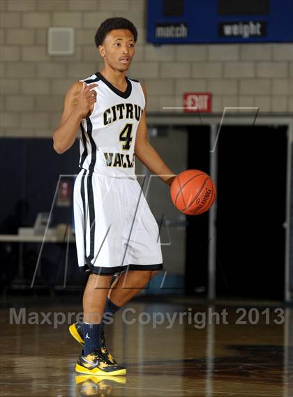 Thumbnail 1 in Bishop Amat vs. Citrus Valley (I Have a Dream Classic) photogallery.