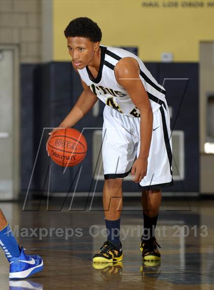 Thumbnail 1 in Bishop Amat vs. Citrus Valley (I Have a Dream Classic) photogallery.