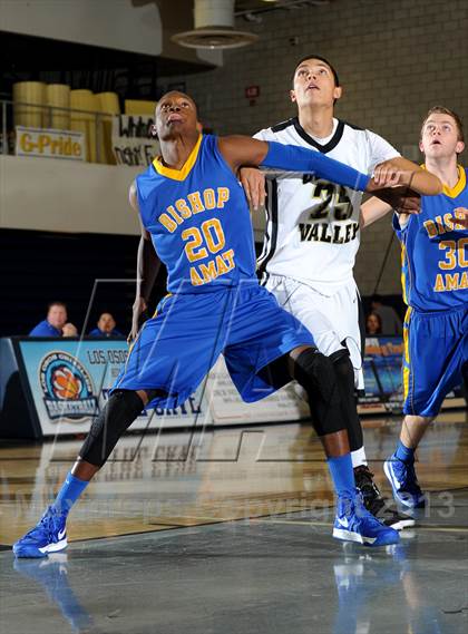 Thumbnail 3 in Bishop Amat vs. Citrus Valley (I Have a Dream Classic) photogallery.
