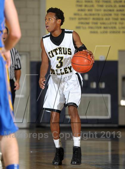 Thumbnail 1 in Bishop Amat vs. Citrus Valley (I Have a Dream Classic) photogallery.
