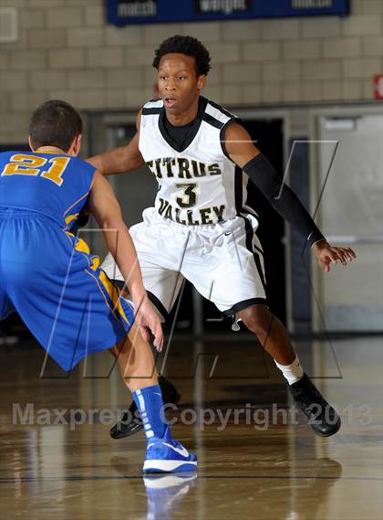 Thumbnail 1 in Bishop Amat vs. Citrus Valley (I Have a Dream Classic) photogallery.